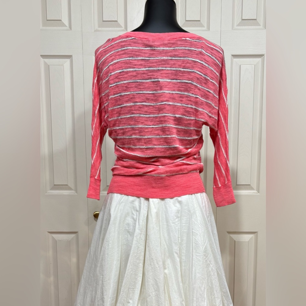 🌸 DKNY long-3/4 sleeve, striped v-neck knit sweater, watermelon pink, Pointelle - Picture 9 of 14